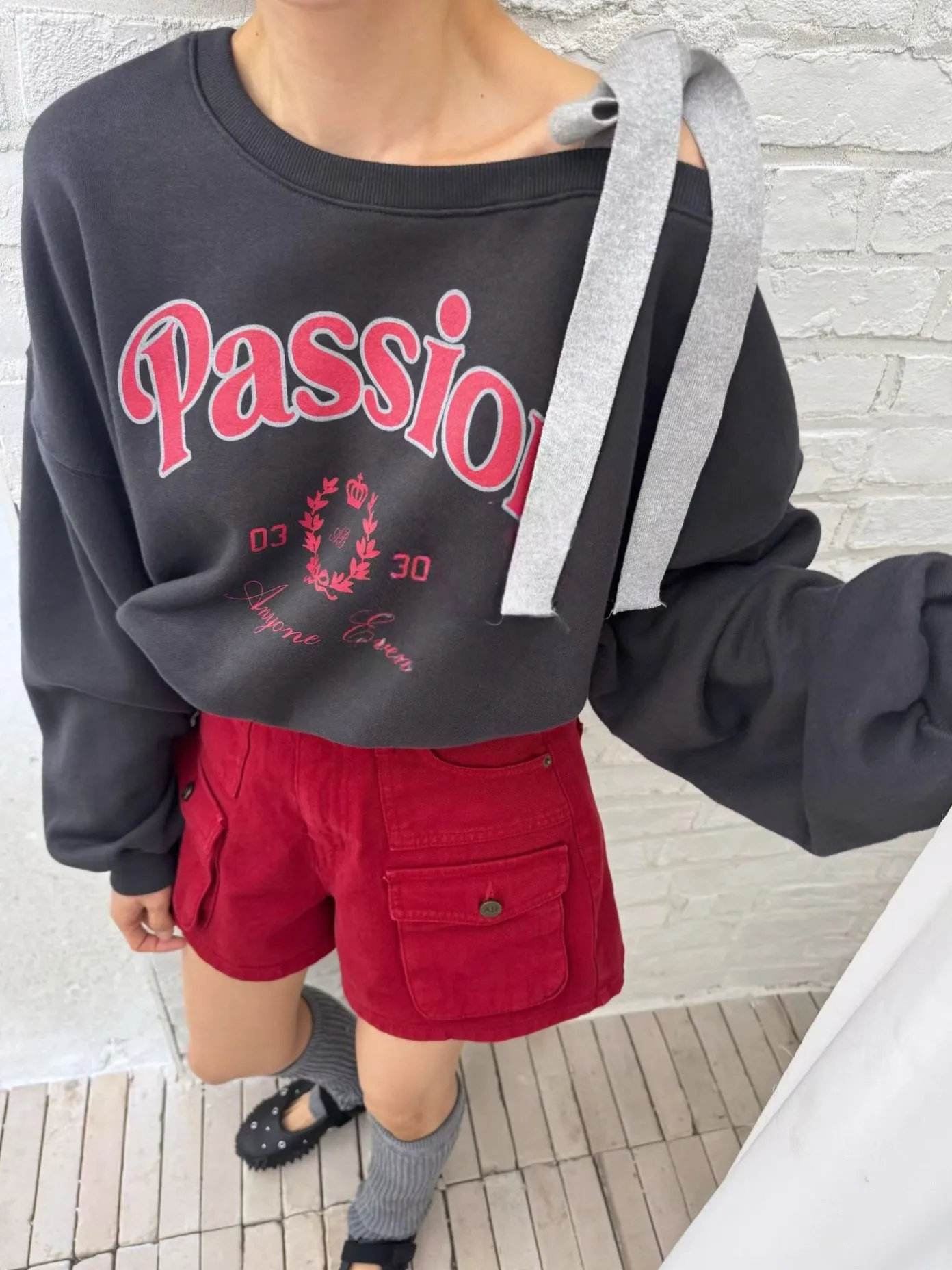 

Модный оверсайз свитшот с бантом на плече, в стиле колор-блок, универсальный, для уличного стиля, женский, весна-осень-зима