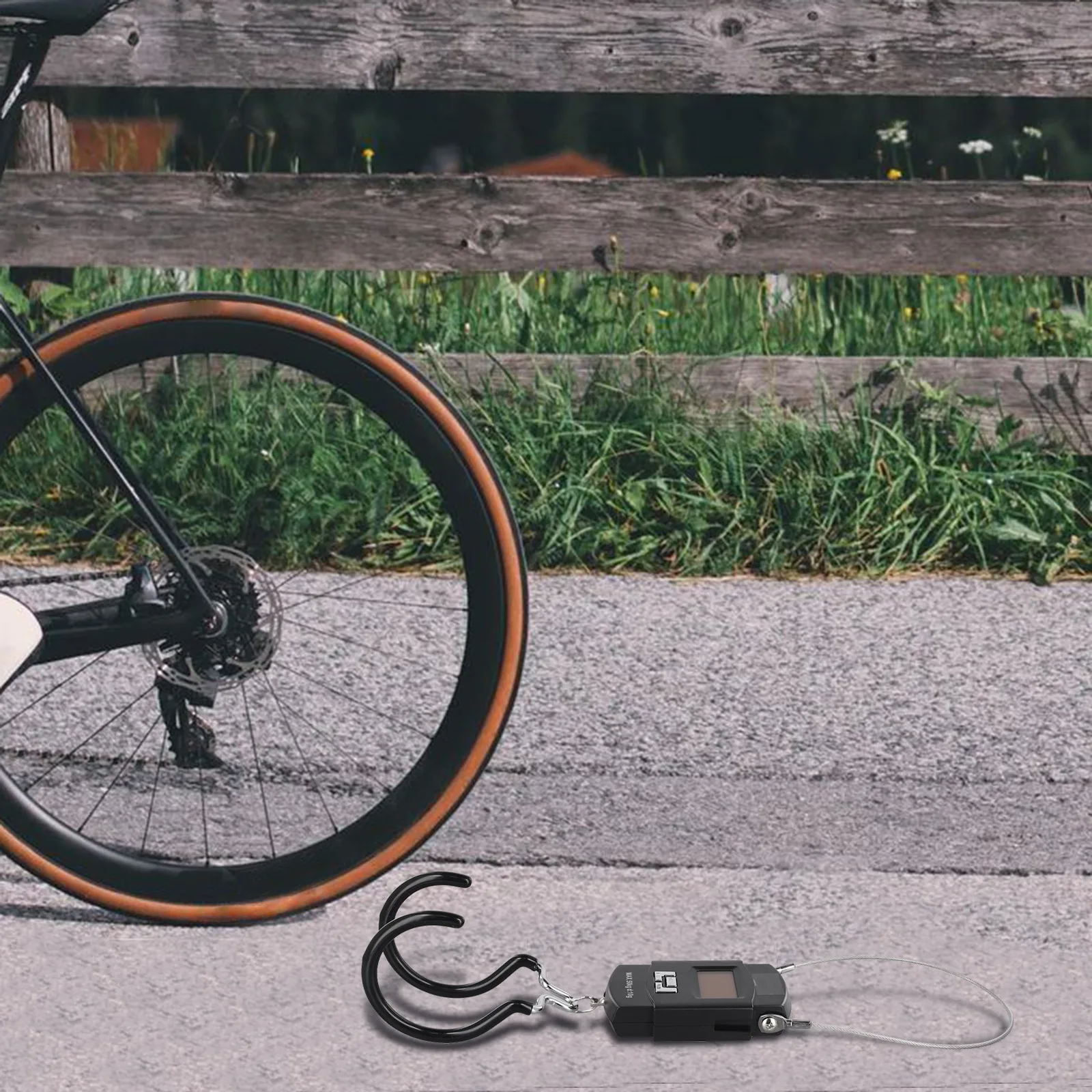 

Bike Weight Measurement Bicycle Electronic Scale Outdoor Measurement 217g Silicone-Coated Hook Simple Operation