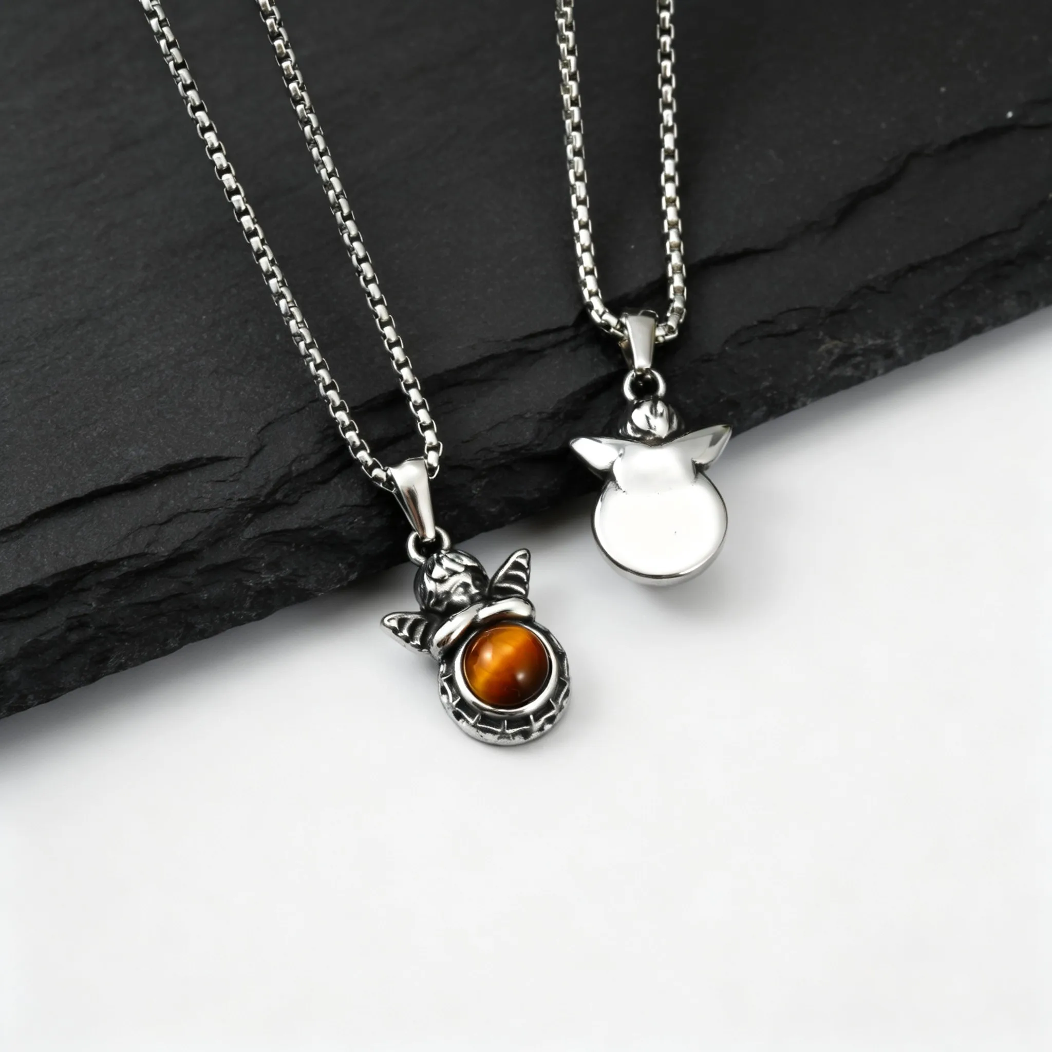 Halskette mit kleinem Engel-Anhänger für Männer und Jungen, Halskette mit rundem Naturstein-Anhänger aus Edelstahl, trendiger, lässiger Schmuck – Detail 7