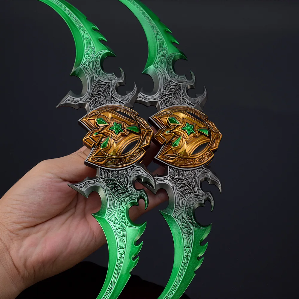 World of Warcraft Weapon Warglaive of Azzinoth Illidan Azeroth 29cm Metal Anime Game Uncut Weapon Model Crafts Gift Toys Kids