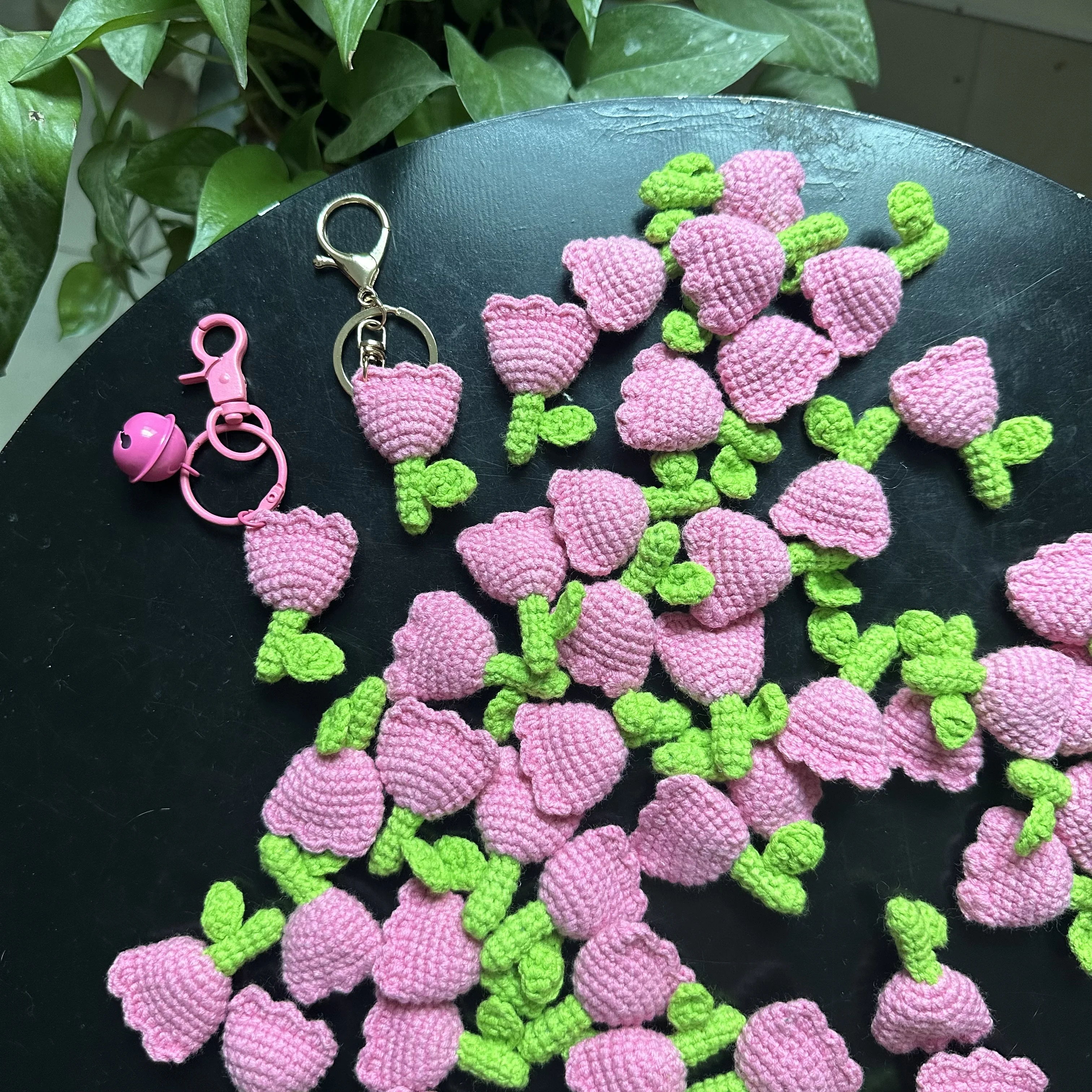 

Вязаные крючком цветы ручной работы вязаный мультяшный эскиз розовый тюльпан брелок ручной работы Convallaria majalis цветочная сумка кулон брелок для ключей
