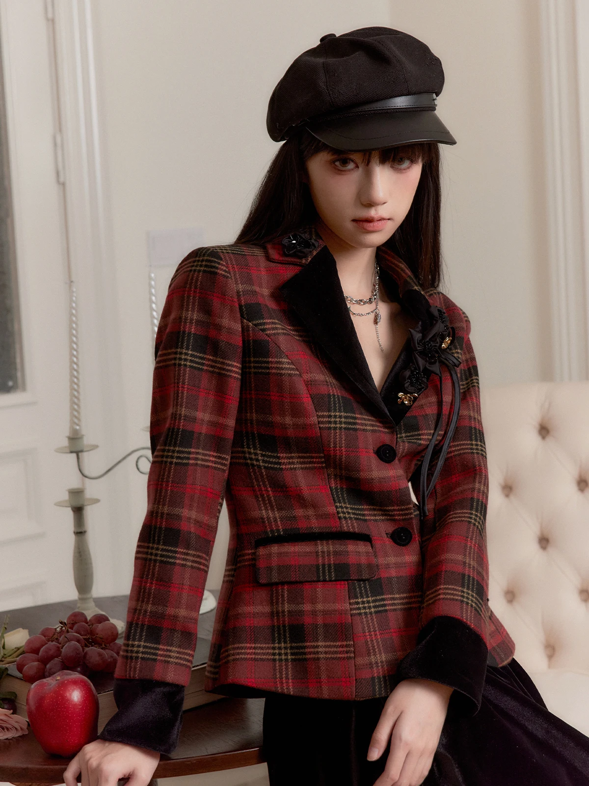 

Fragile Heart Vintage Plaid Ladylike Waist-Cinched Suit Jacket Short Outerwear Polyester Fiber Long Sleeve V-Neck Button Closure
