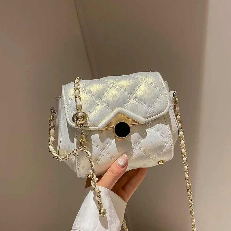 

2025 Trendy Korean Crossbody Bag - Stylish Shoulder Purse for Women, Cute Student Bag with Chain Strap, Spacious & Lightweight