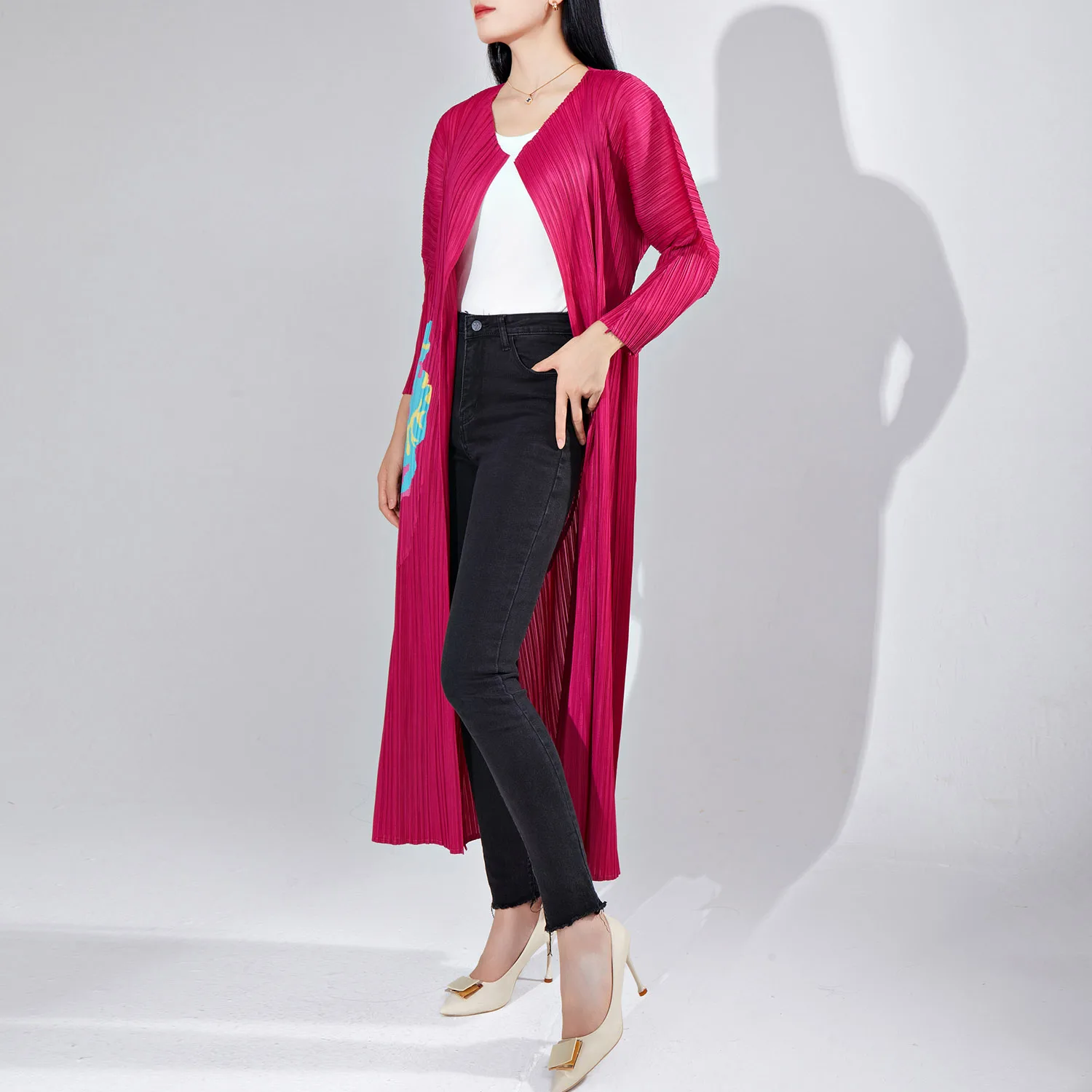 

Women's 2025 Autumn Miyake Style Trench Coat Long Loose Fit Plus Size High-Quality Pleated Outerwear