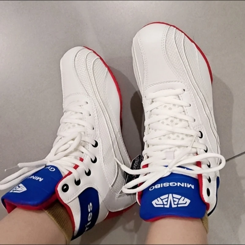 Professional Men Wrestling Sneakers Non-Slip Gym Training Shoe Top Quality Men Fighting Shoes Mid-Top Boxing Sport Shoes For Man