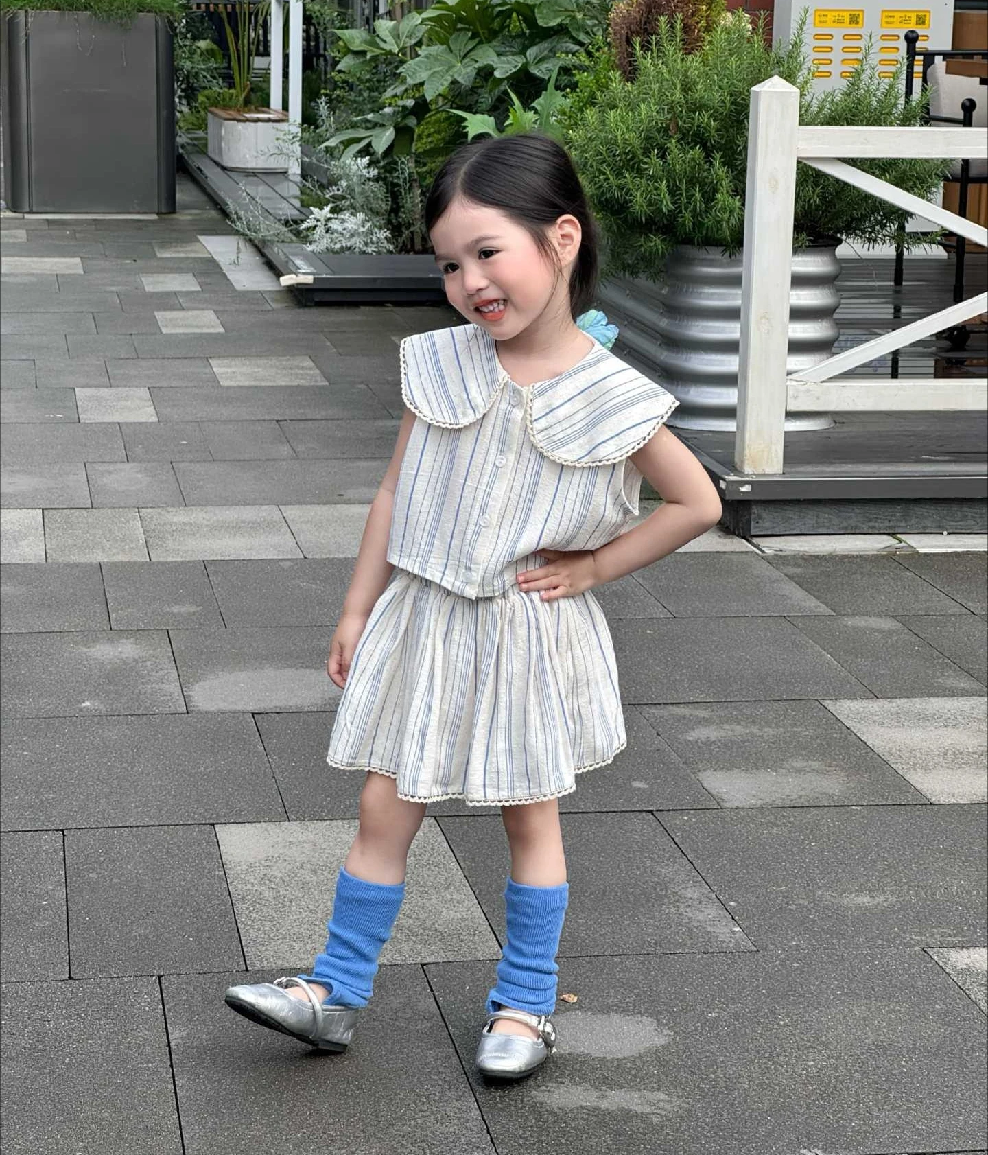 Korean Girls Set 2026 Summer Small Fresh Vertical Stripe Turn-down Collar Lace Sleeveless Top and Skirt Two-piece Set