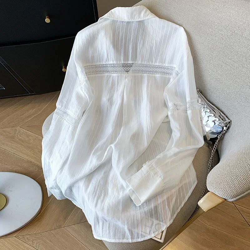 Koszula damska z ażurowymi przeszyciami w paski, luźny krój w stylu lazy, długi rękaw z jedwabiu lodowego, ochrona przed słońcem.