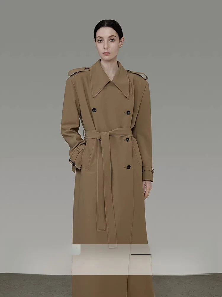 

Классическое длинное двубортное пальто для женщин: элегантная весенняя ветровка прямого кроя с ощущением роскоши