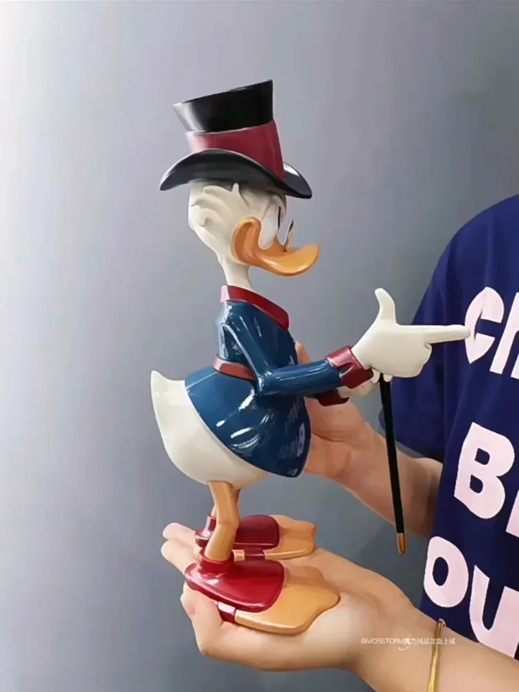 Figuras de acción de Disney Morstorm, muñecos clásicos de Goji, estatua del Pato Donald, adorno hecho a mano, Chri