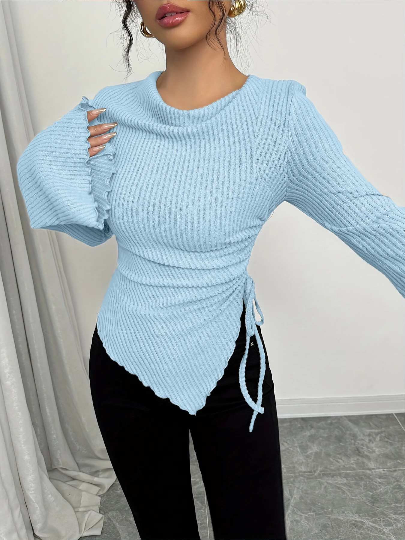 Top a maniche lunghe da donna primavera estate azzurro a costine collo ad anello con coulisse in vita orlo asimmetrico manica a campana chic casual quotidiano