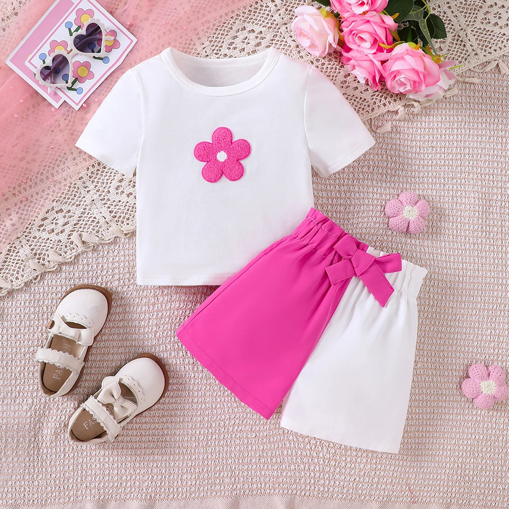 Girls' spring and summer new three-dimensional flower embroidered short sleeved T-shirt+color blocked shorts two-piece casual se