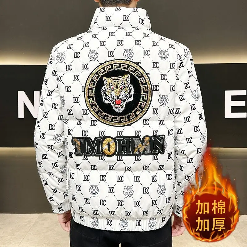 Men's down cotton clothes are thickened, winter short warm cotton-padded clothes, and men's jackets are trendy and slim.