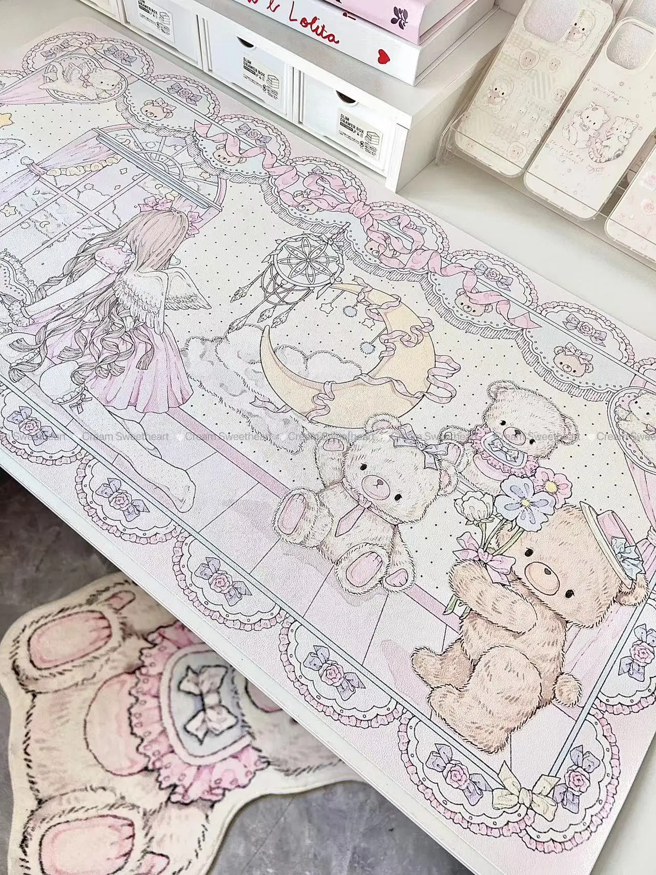 

Original Cute Cream Bear PU Leather Desk Pad Non-Slip Waterproof Mouse Mat for Gaming Office & Pet Bowl, Kawaii Girl Desk Decor