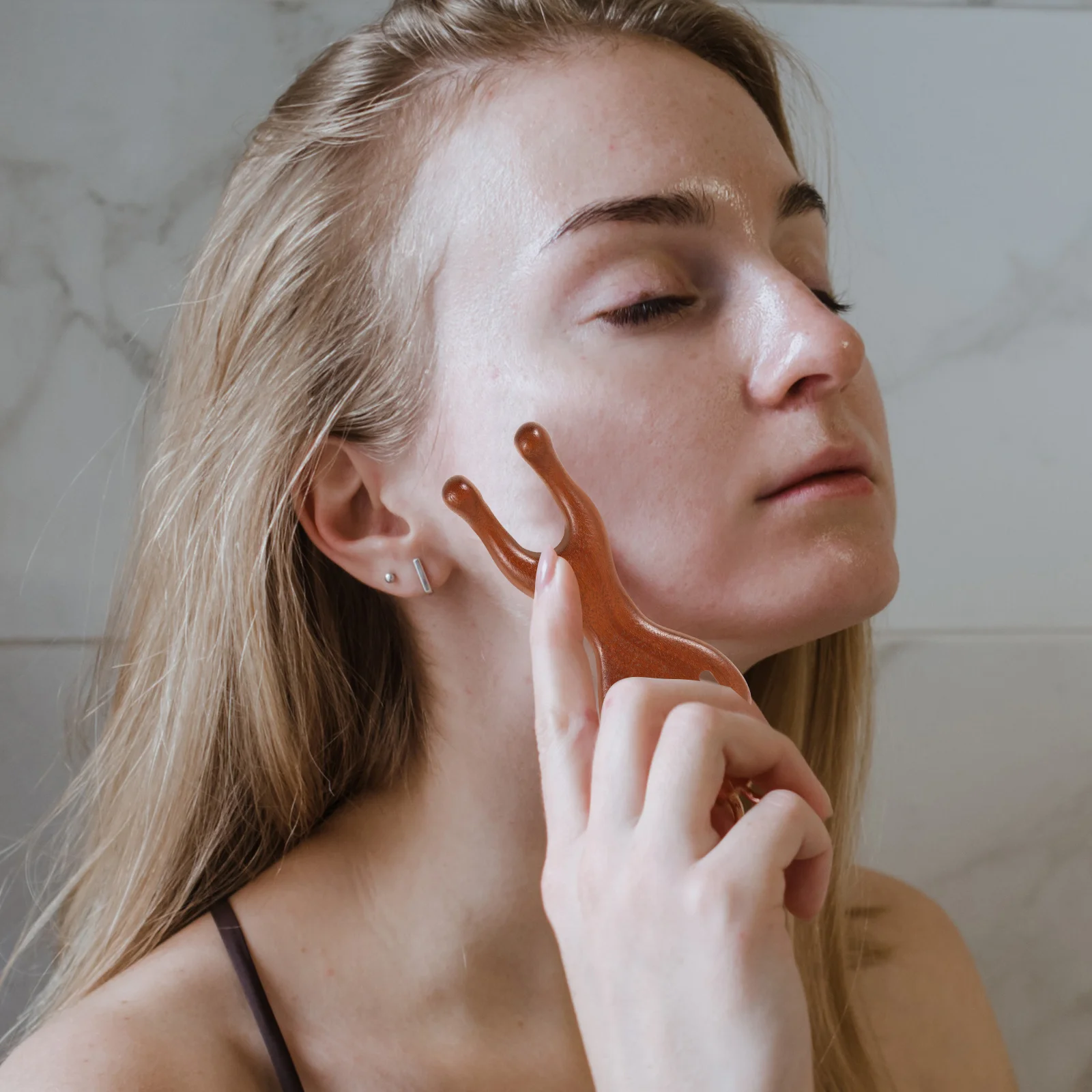 

Wood Hair Comb Natural Golden Sandalwood Wide Tooth Massage Comb Portable Detangling Scalp Care Tool for Curly Straight Hair