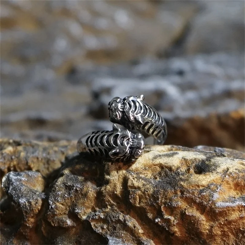 Classic Double Tiger Head Ring Punk Animal Vintage Stainless Steel Adjustable For Mens Party Gift Jewelry Fashion Wholesale