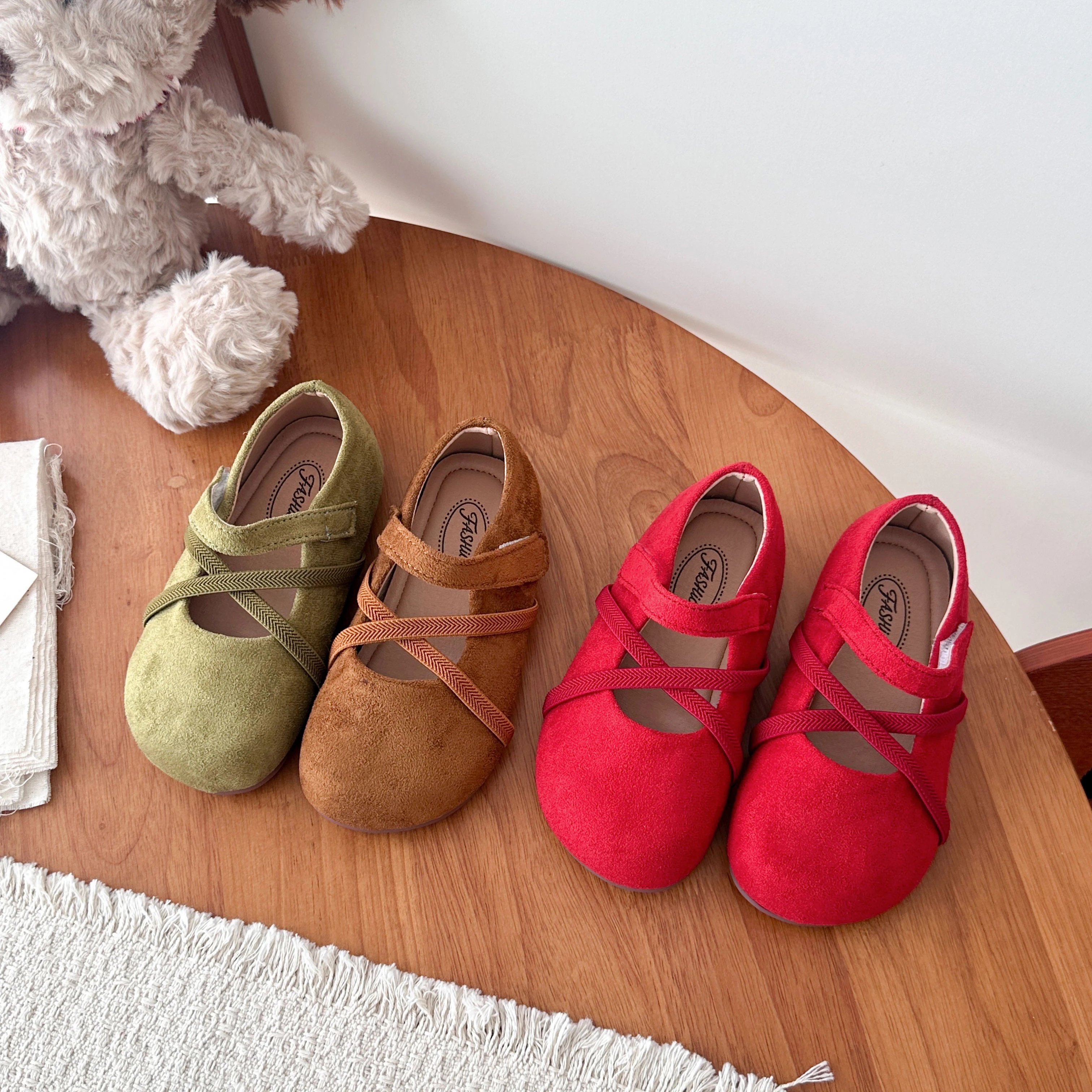 Autumn Girl's Mary Janes Suede Cross Strap Retro Kid's Flat Shoe Solid Colors Anti-slip Daily Versatile Chic Children Shoes