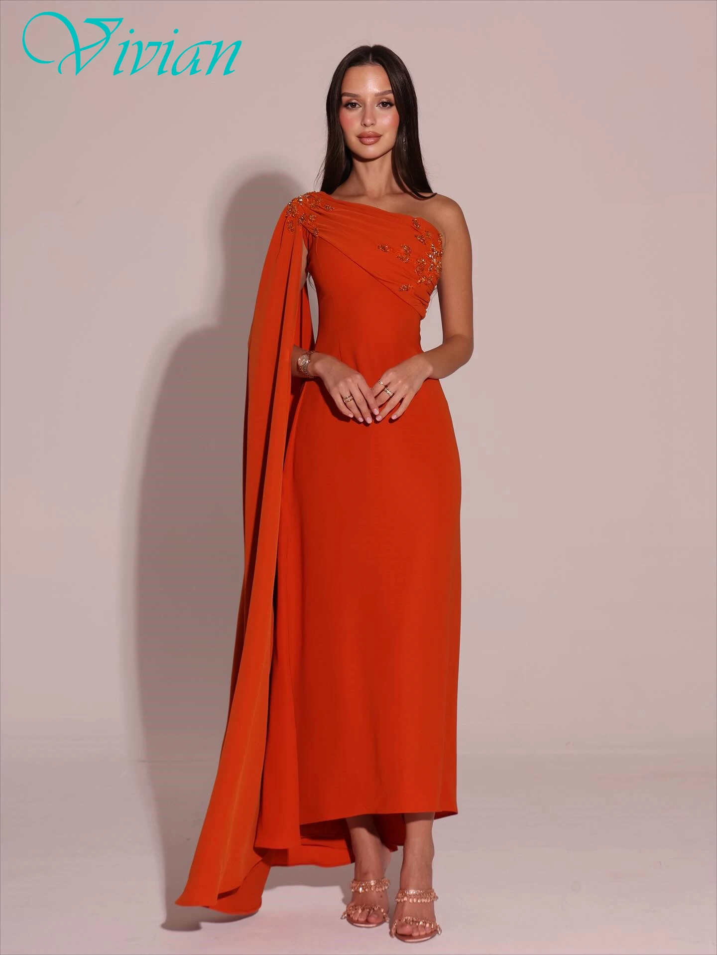 Aangepaste rechte schouder mouwloze elegante avondjurk delicate feestjurk mode moderne op maat gemaakte gelegenheidsjurken