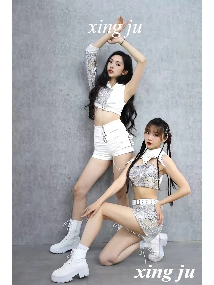 K팝 한국 여성 그룹 의상 섹시 스팽글 홀터 크롭탑 타이트 반바지 슬림 팬츠 여성 재즈 댄스 공연 무대 의상