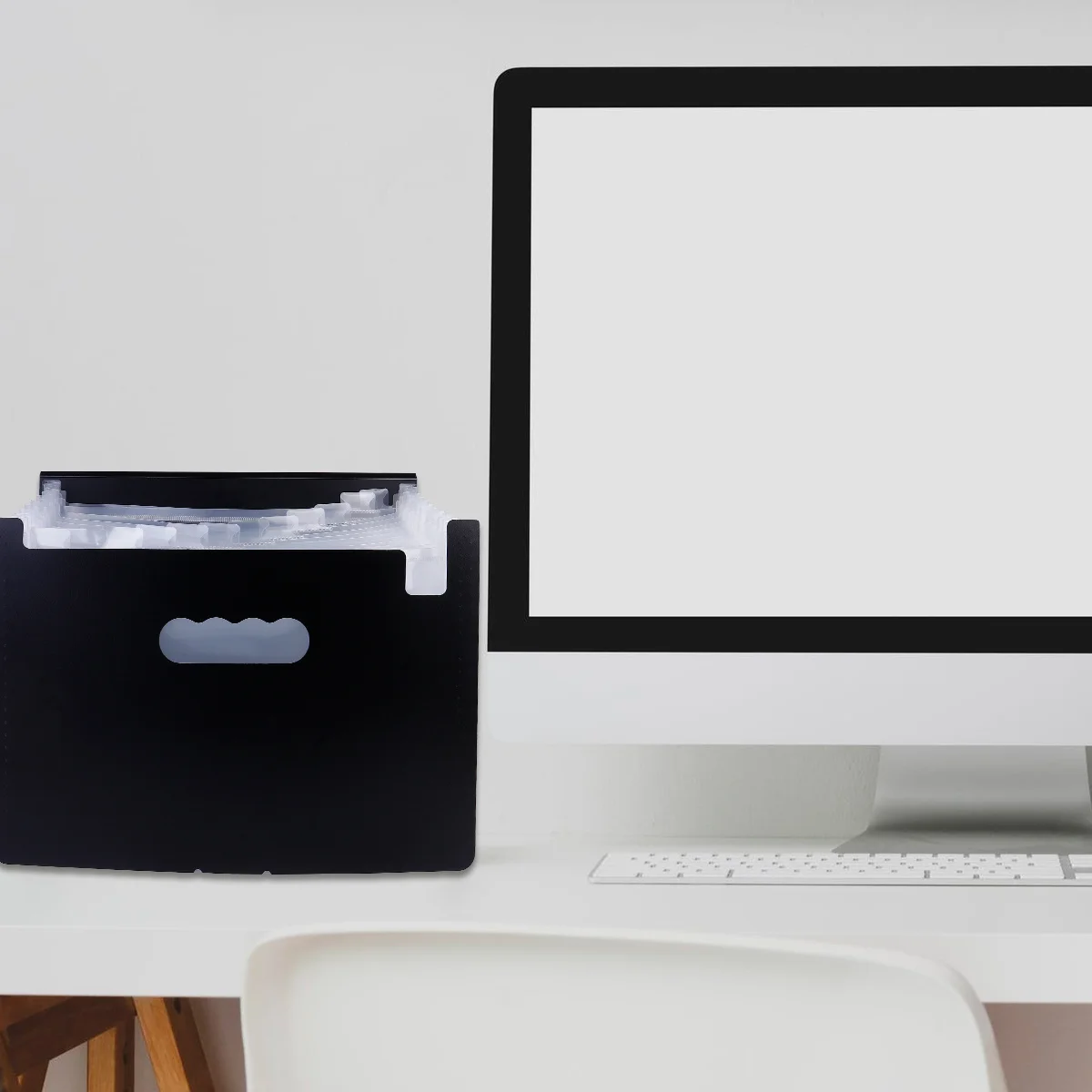 

1Pcs File Folder A4 Black PP Plastic Large Capacity Document Organizer Clamshell Frosted Texture Buckle Lock