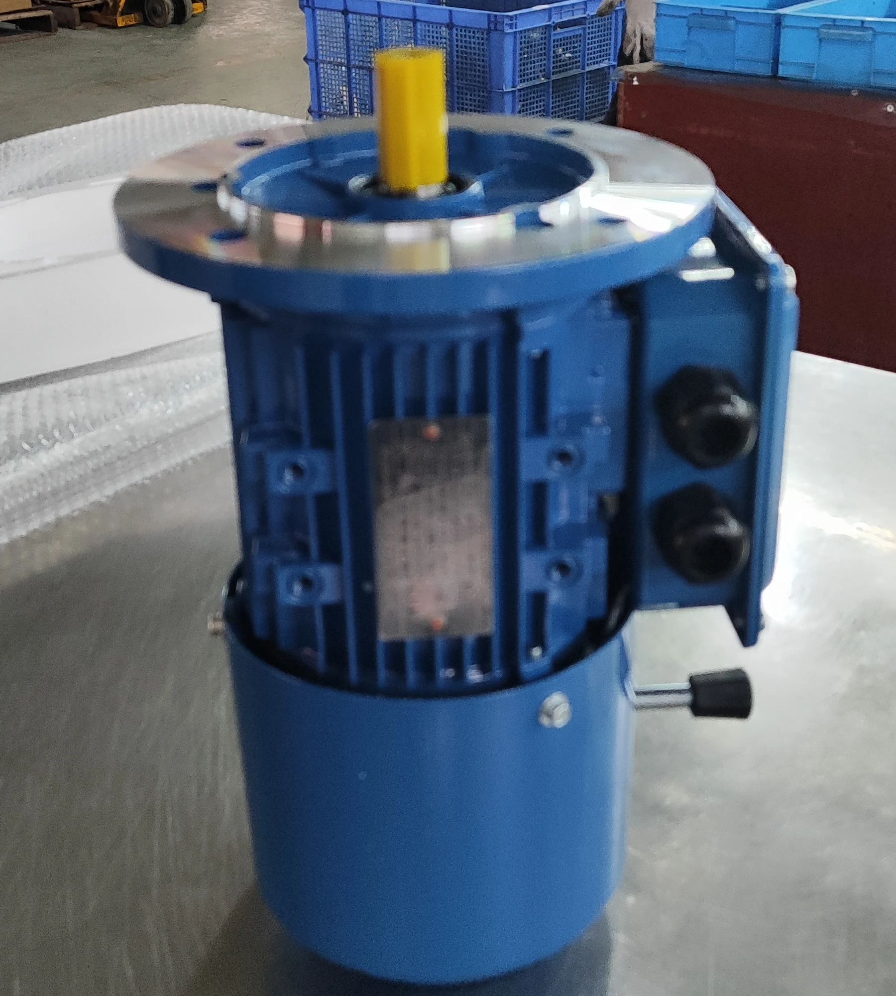 CHENYUE Three-phase AC Motor 0.75kW YE3-80M2-4 IE3-80M2-4 220/380V 50HZ IP54 Non-variable frequency With brake Ultra-Efficient