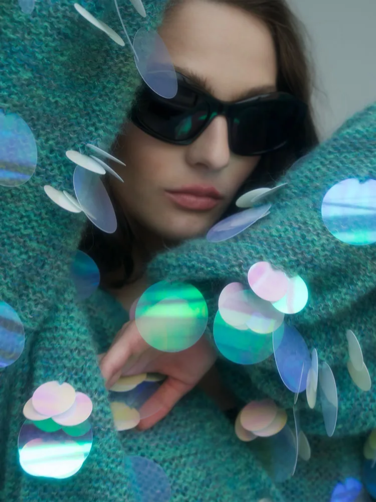 

Retro Large Sequins V-neck Cardigan Women Versatile Loose Solid Glitter Short Sweaters Female 2025 Casual Chic Street Knitwear