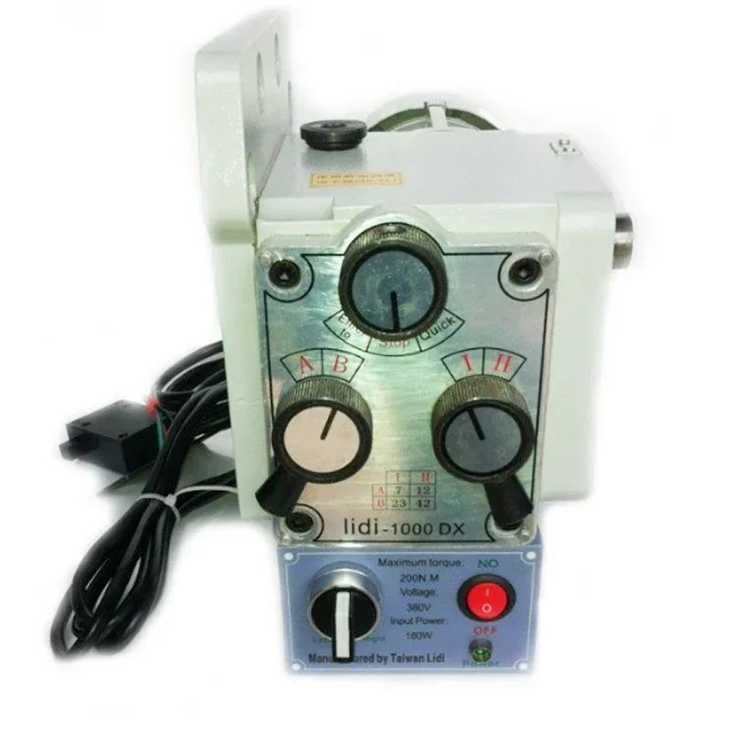 Подача мощности для фрезерного станка Ось подачи мощности X Y Шестерня подачи 380 В проблемы-1000dx