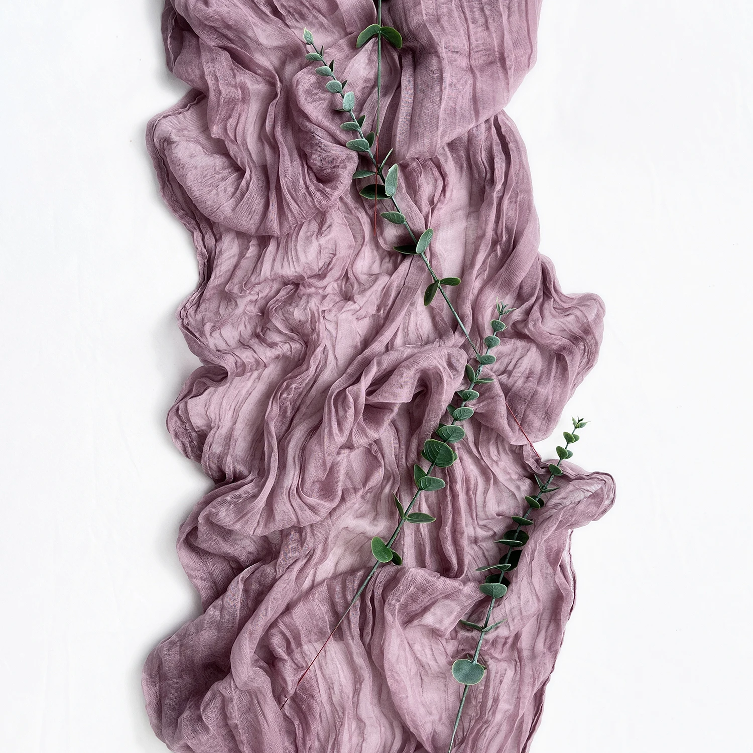 Рисунок 5 - Винтажная Свадебная марлевая скатерть