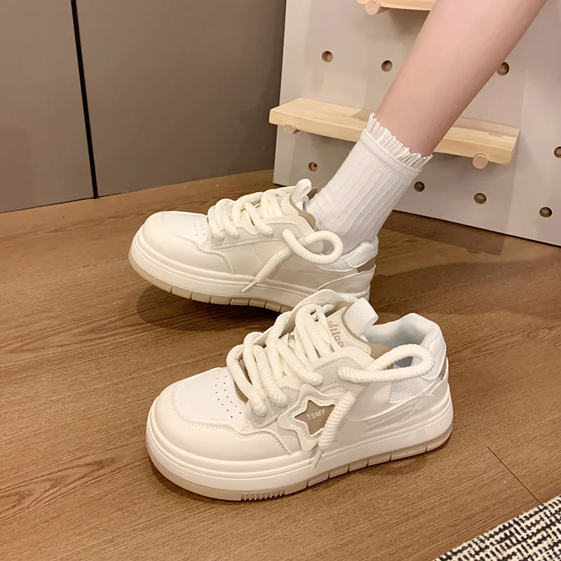 Star Design Lace Up Skateboard Flat Women Platform Sneakers Tennis Jogging Sneakers Outdoor Comfortable Running Sports Shoes