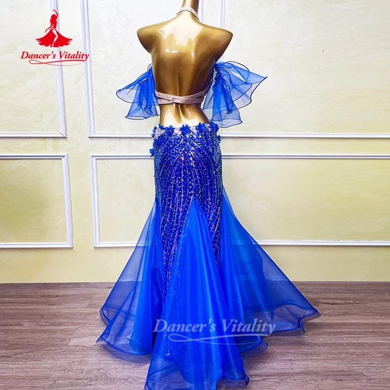 ชุดแข่งขันระบำหน้าท้องแบบสั่งทำพิเศษ ระดับสูง ประดับด้วยคริสตัล AB บนบรา + กระโปรงยาวปักเลื่อม 2 ชิ้น ชุดเต้นรำสไตล์โอเรียนทัล ให้ความมีชีวิตชีวาแก่ผู้เต้น