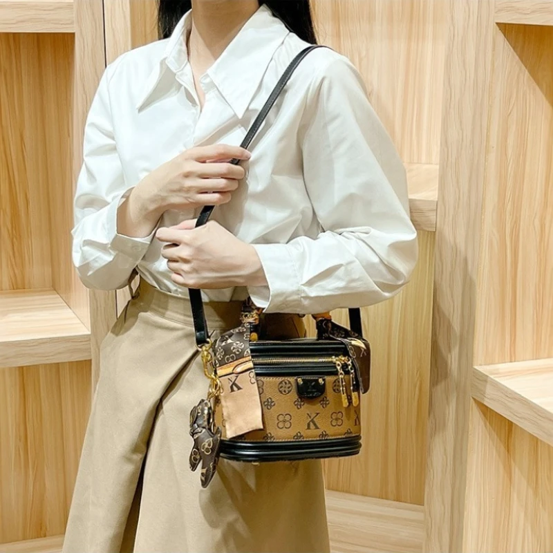 borsa-da-donna-in-pelle-di-lusso-dal-design-semplice-e-vintage-borsa-classica-di-alta-gamma-borsa-per-pannolini-stile-parigi