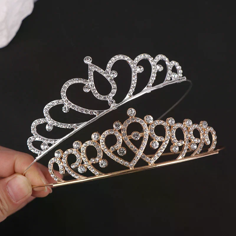Chic Women's Decorative Crown for Princess Parties And Performance Events Elegant Accessory for Special Occasions