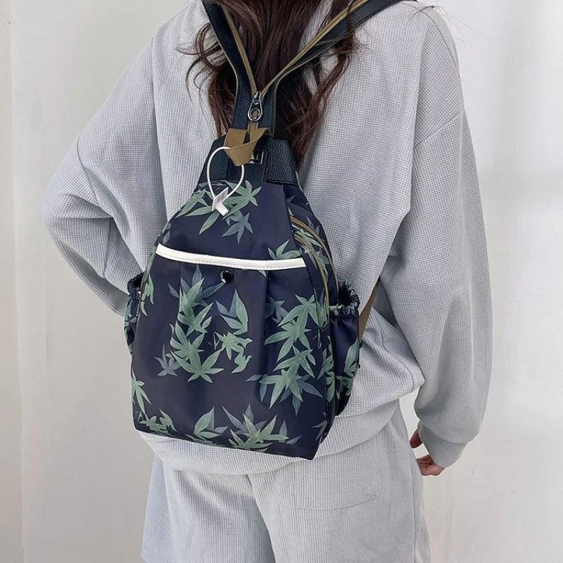 

Best Superstar Show Elegant Clutch Mini Bag For Women In Simple Solid Color With Paris Fashion Logo