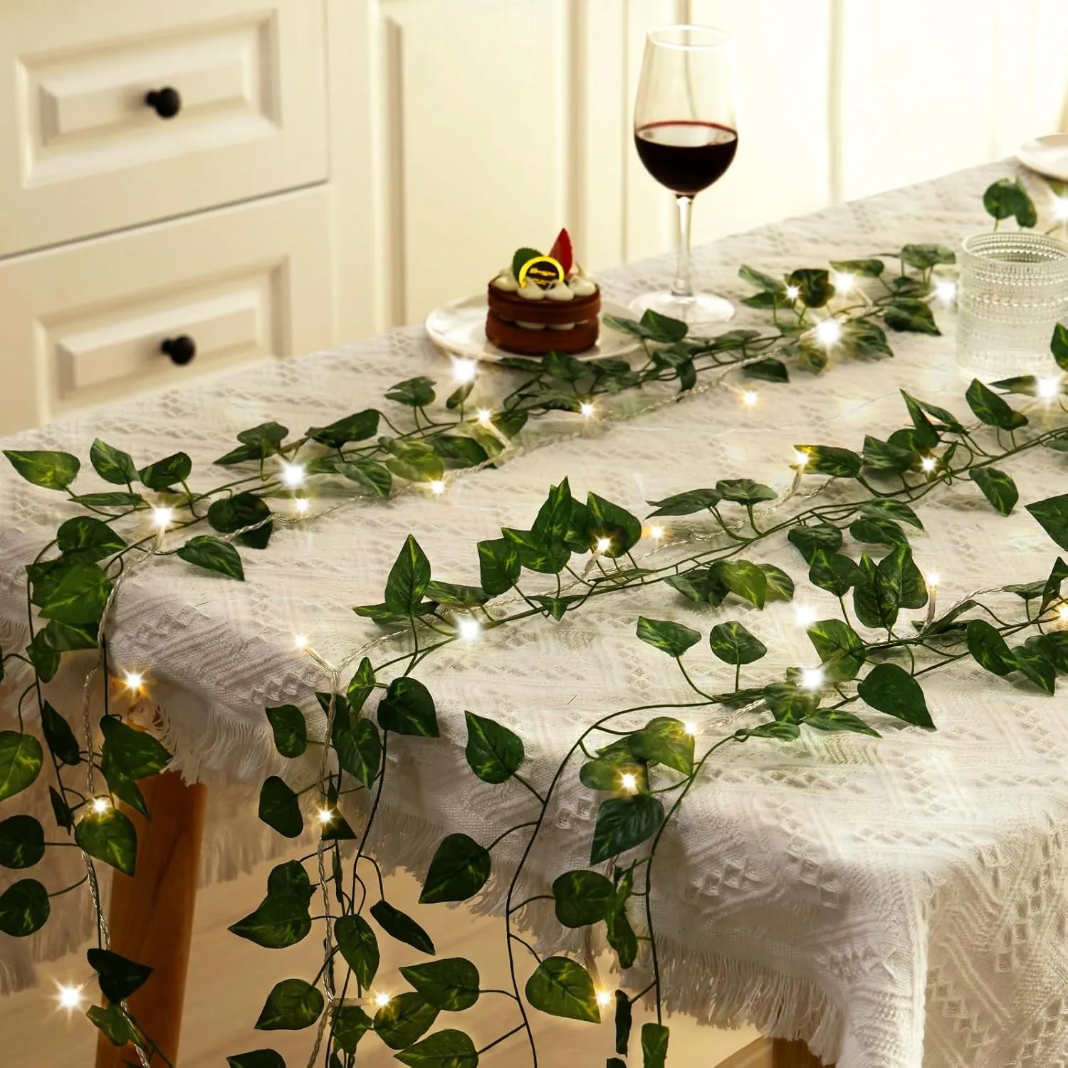 2/4/6/8/10M Künstliche Efeu-Lichterkette mit grünen Blättern für Zuhause, Hochzeit, hängende Girlande, künstliche Pflanzen-Dekoration – Detail 2