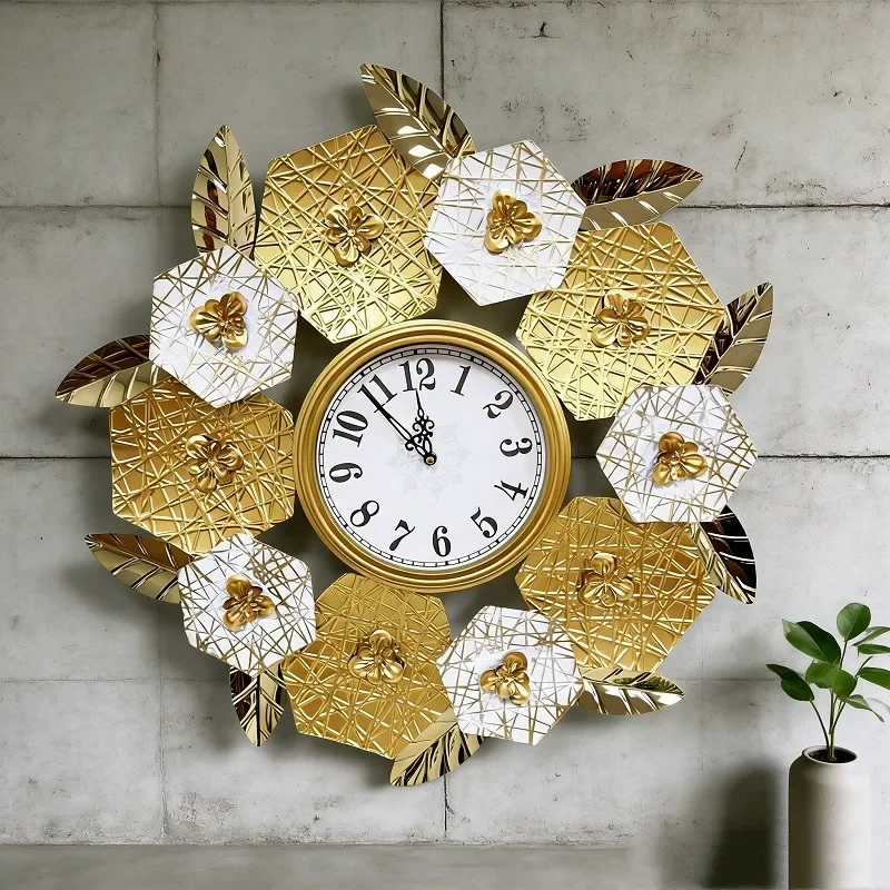 Wrought iron metal large flower wall hanging wall titanium wall clock three-dimensional hanging painting light luxury watch hous