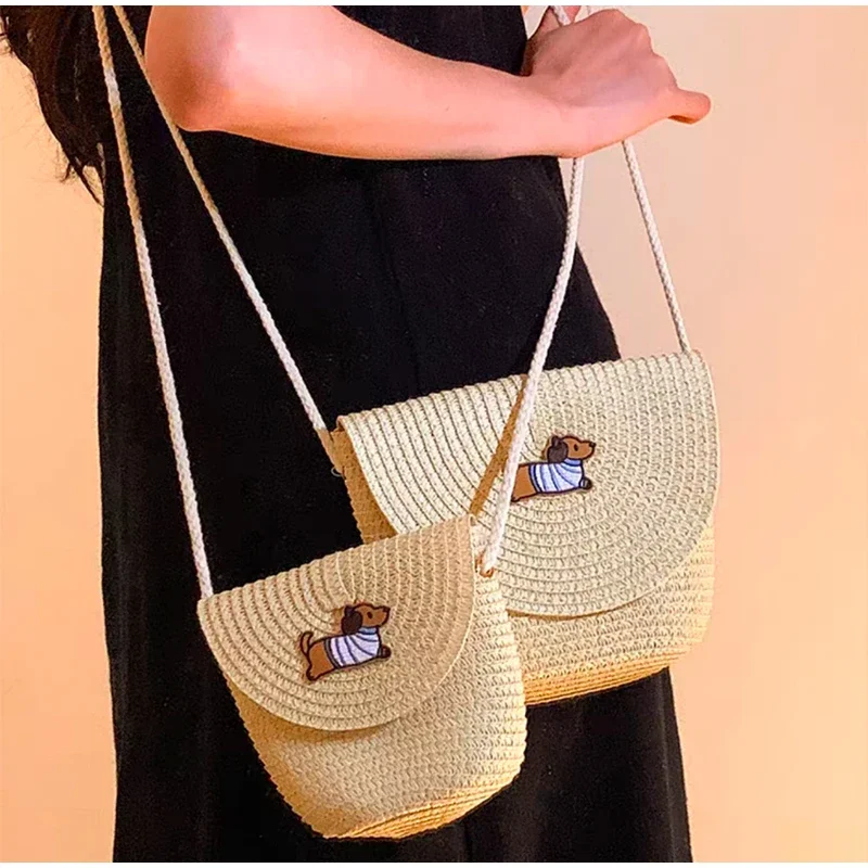 

Dachshund Flap Crossbody Shoulder Bag,Cute Cartoon Sausage Dog Grass Woven Purse,Korean Summer Lightweight Straw Women Sling Bag