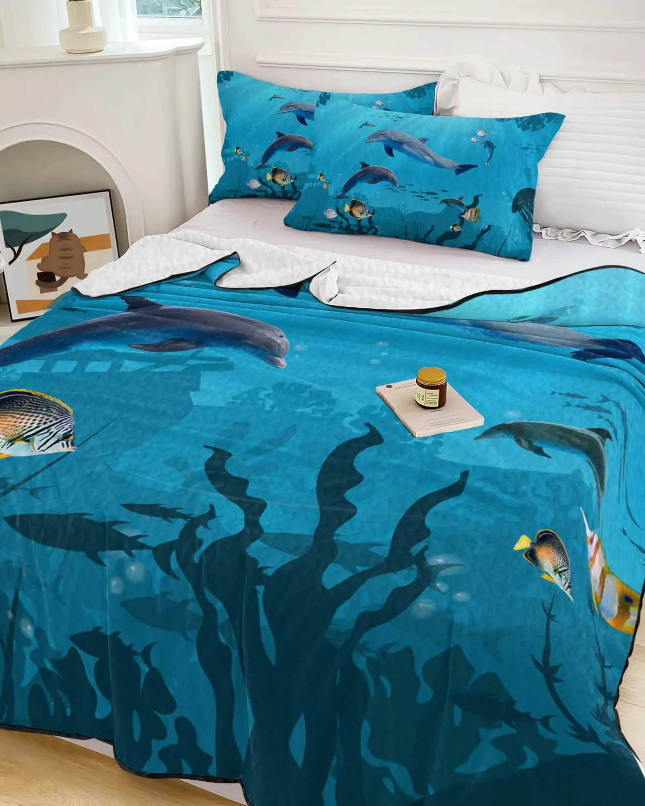 Summer Ocean Dolphin Fish Marine Life Cooling Blankets Air Condition Comforter Lightweight Summer Quilt for Bed Soft Thin Quilt