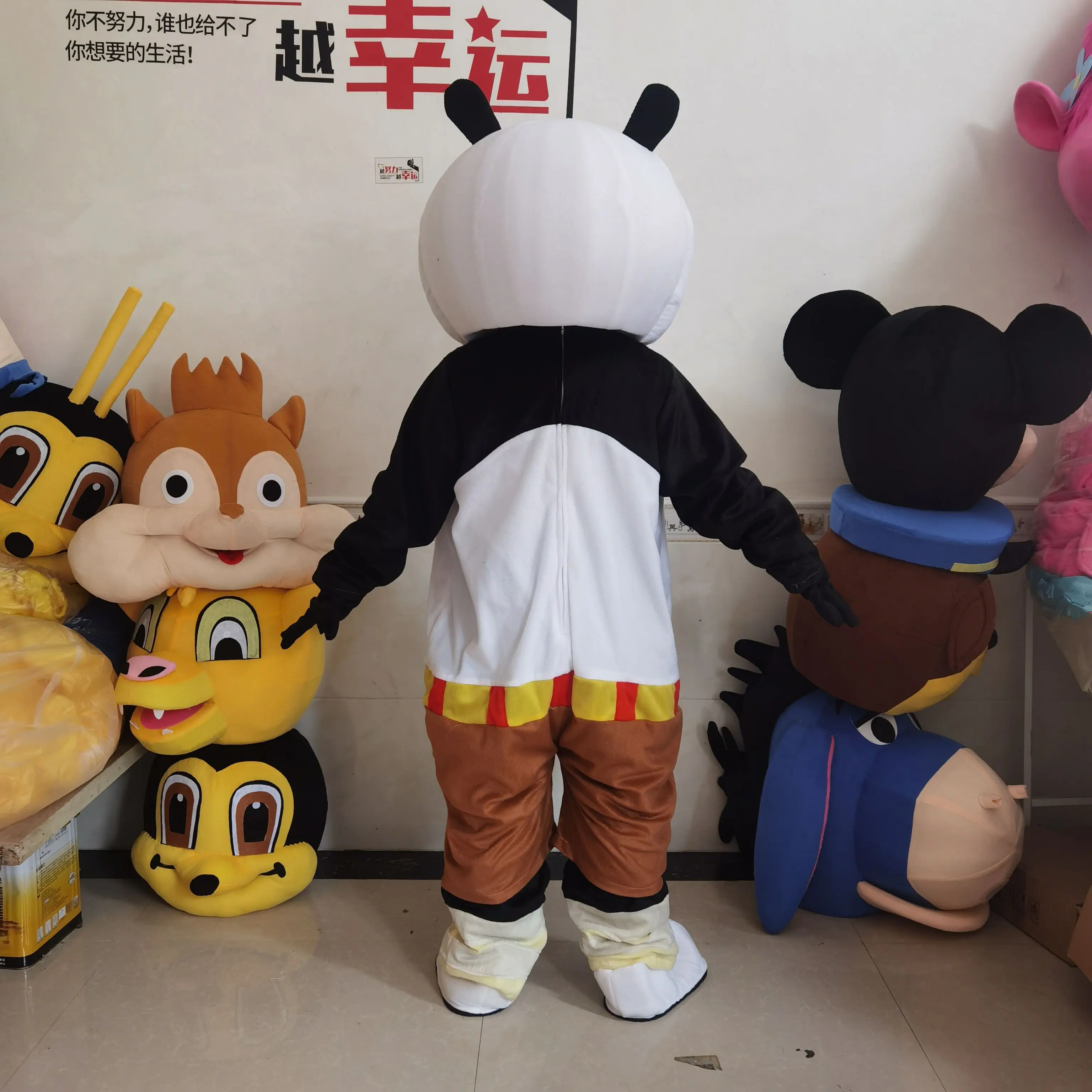 دور اللعب الكونغ فو الباندا والنمر زي التميمة يمكن ارتداؤها المشي الحيوان كرنفال عطلة أداء الحفلات زي الكبار الحجم