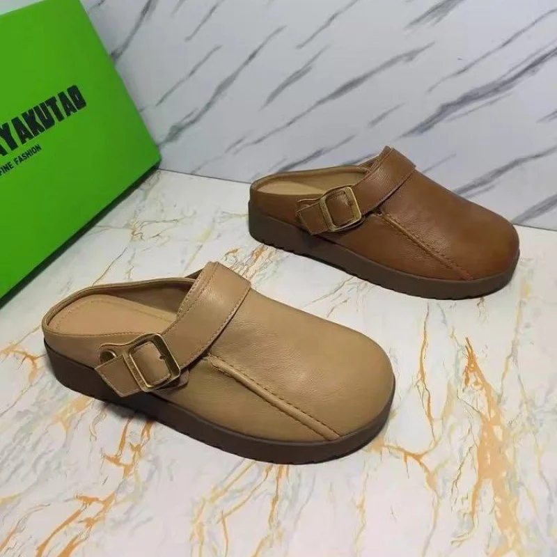 

Closed Toe Low Heel Platform Slippers Women Less 3cm Heel PU Upper Non-Slip Rubber Sole Comfortable Indoor Outdoor Daily Wear