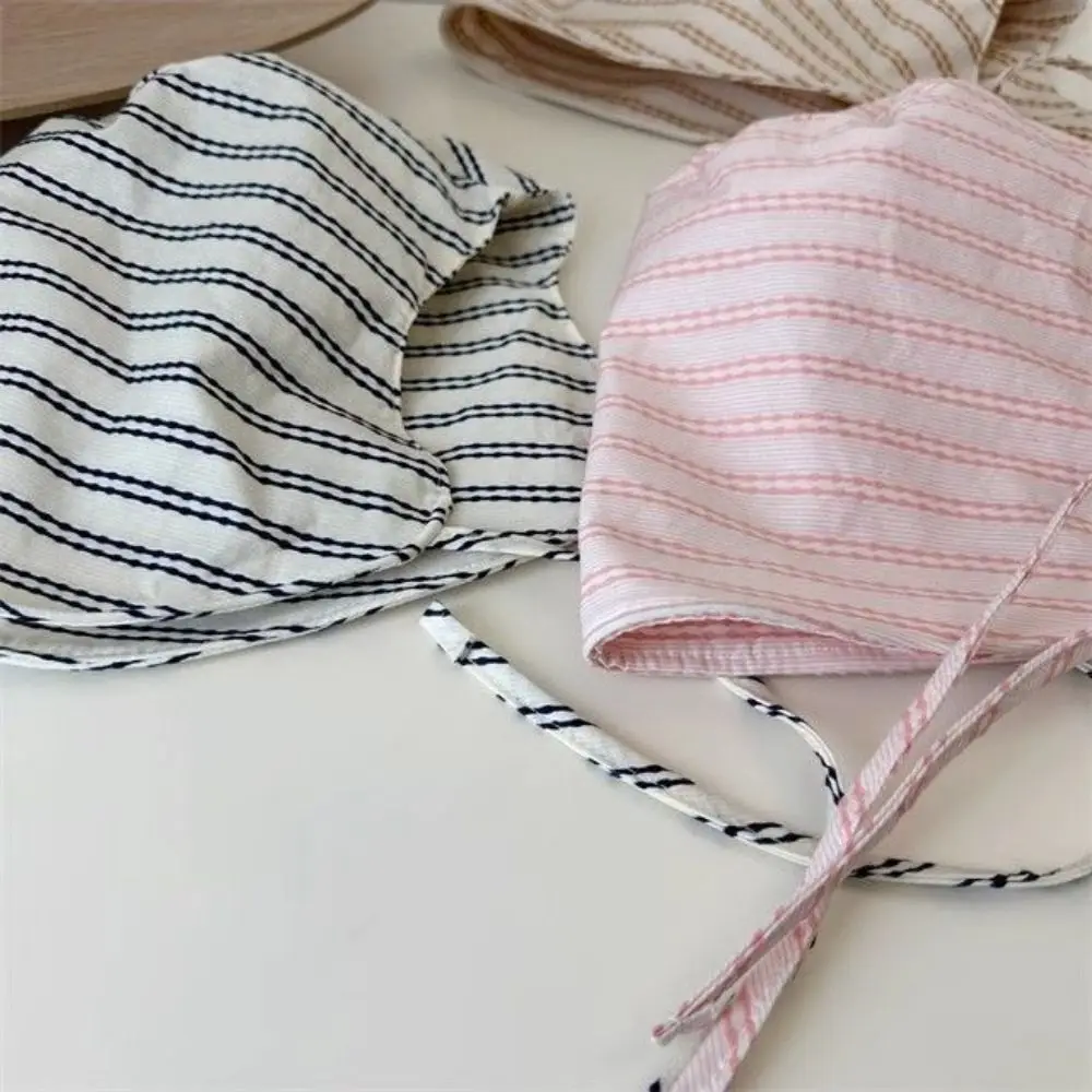 

Face Slimming Large Brim Sun Protection Hat Wide Brim UV Resistant Striped Fisherman Hat Foldable with String Bucket Hat Beach