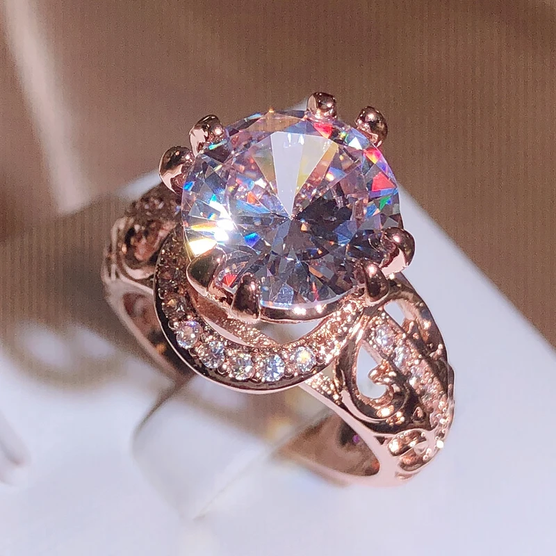 Luxury Super Flash Big Master Zircon Rose Gold Ring Female Fashion Hollow Ring Party Birthday Jewelry Gift Wholesale