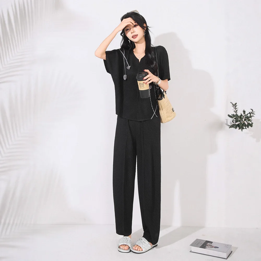 Miyake Pleated Fashion Casual Set Loose Bat Sleeve Pullover Fish Scale Pleated Top High Waisted Straight Leg Pants Two Piece Set