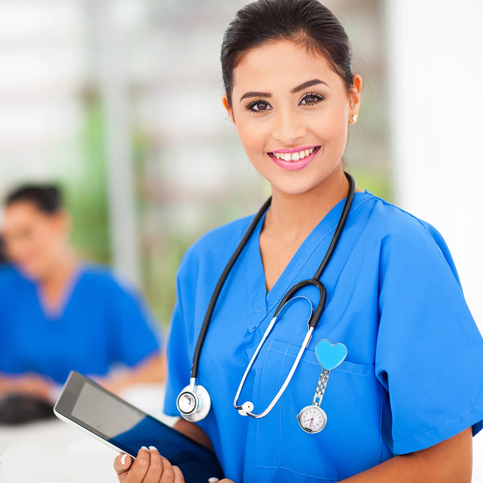 Relógio luminoso à prova d'água para enfermeira, formato de coração, bolso de quartzo, acessórios médicos, brilho noturno, design durável, presente