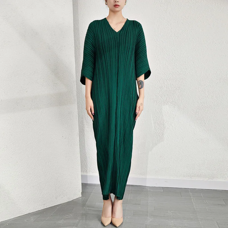 

New In Dresses For Women 2023 Summer Clothing Solid Color Stretch Loose V Neck Half Sleeve Miyake Pleated