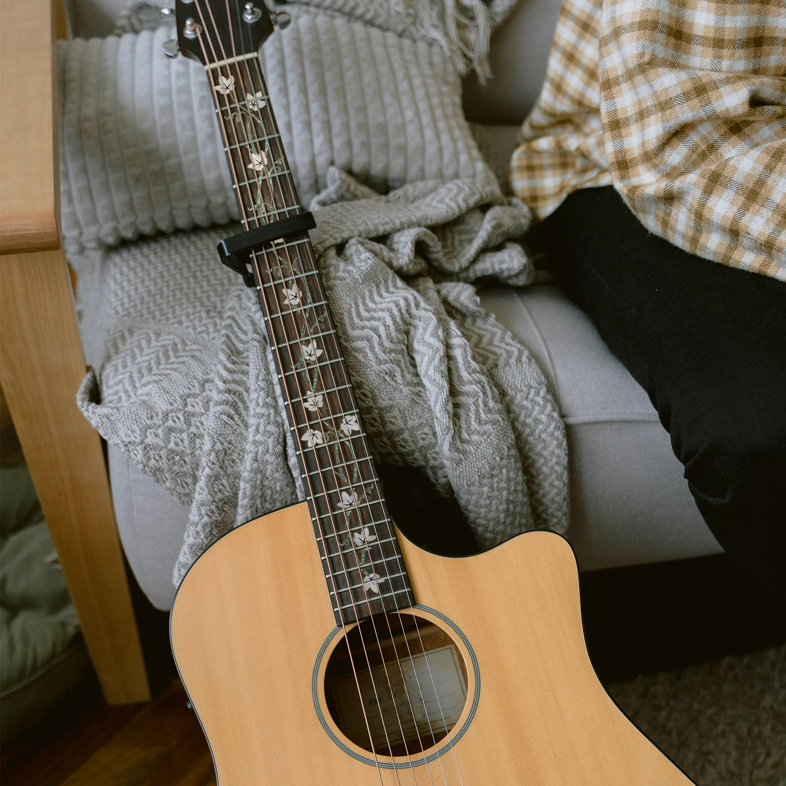 

DIY Guitar Fretboard Sticker High-Grade PVC Material Unique Beautiful Decoration for Acoustic Electric Guitars Accessories