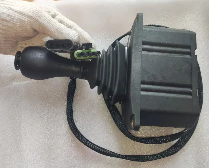 Original Hot Selling Gear Selector 6006035005 Engineering Machinery Parts Suitable for Grader