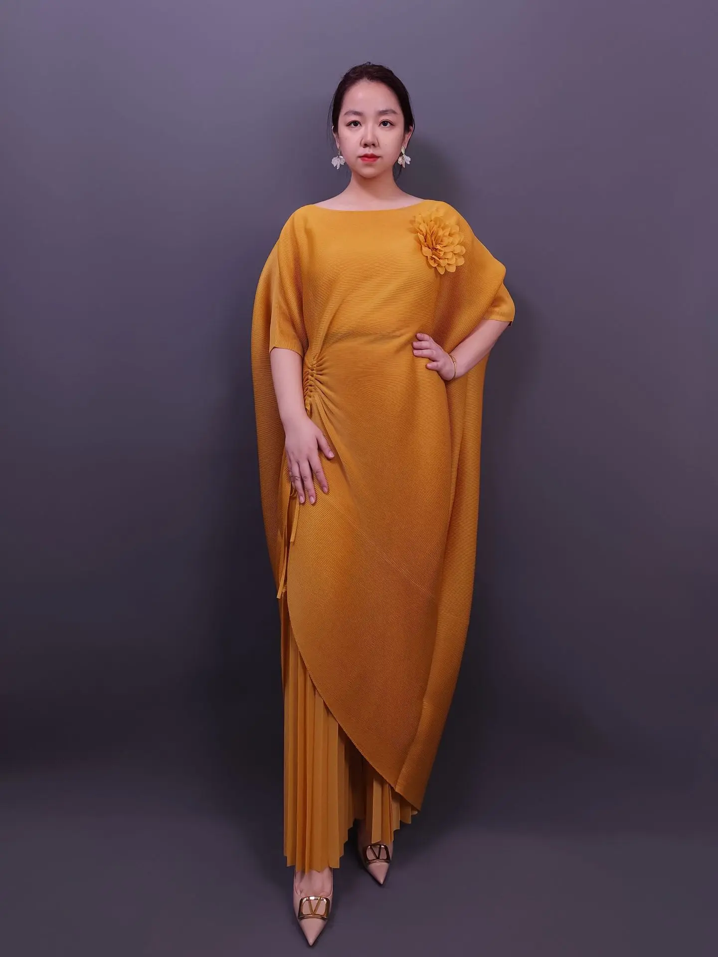 

Miyake 2025 Autumn New Solid Color Bat Sleeve Loose This Set Drawstring Fashion Thin Wide-leg Pants Two-piece Set Women Clothing