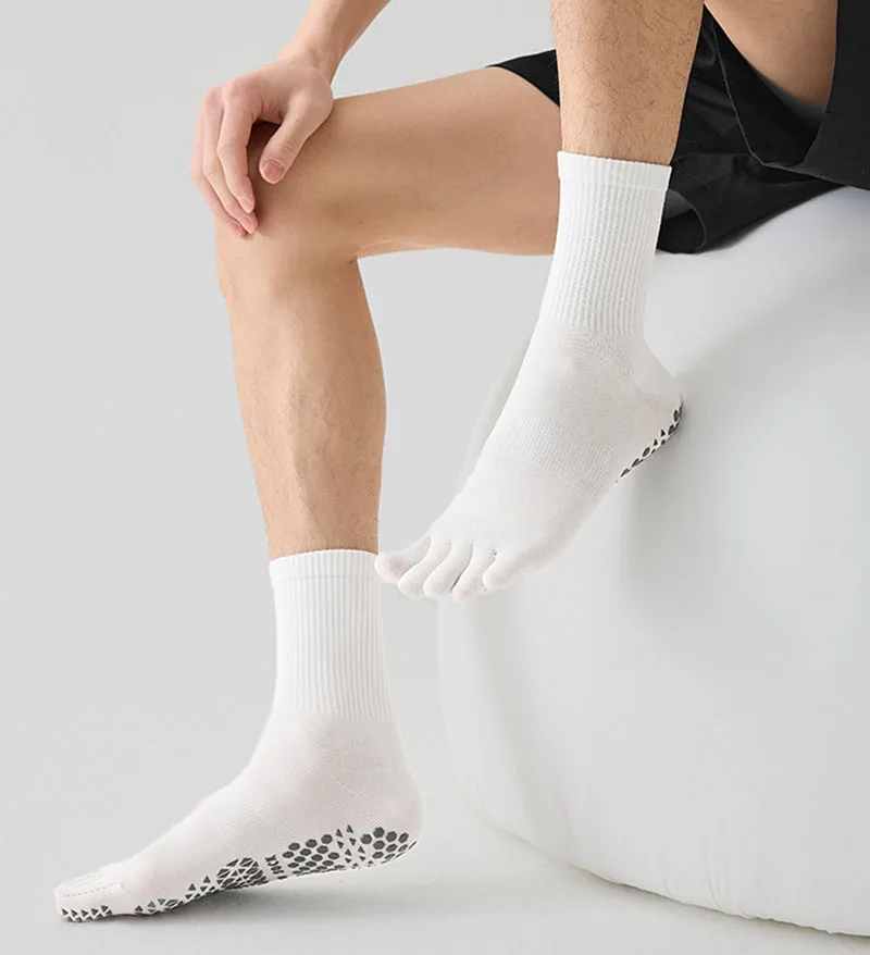 Men's Cotton Breathable Mid-calf Yoga Toe Socks Solid Color Anti-slip Five Fingers Socks Dance Fitness Training Split Toe Socks