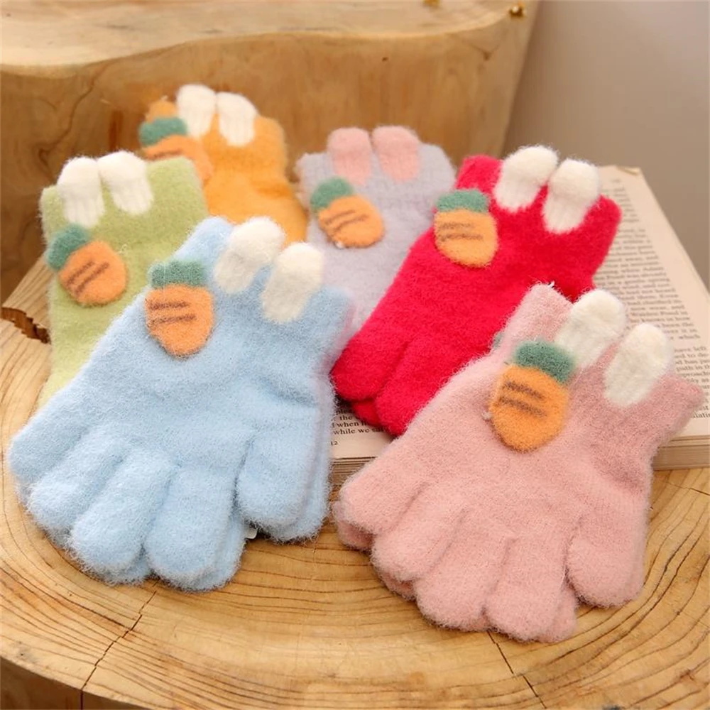 

1-3-year-old infants autumn and winter children radish cartoon cute five-finger knitted warm gloves XMD2160