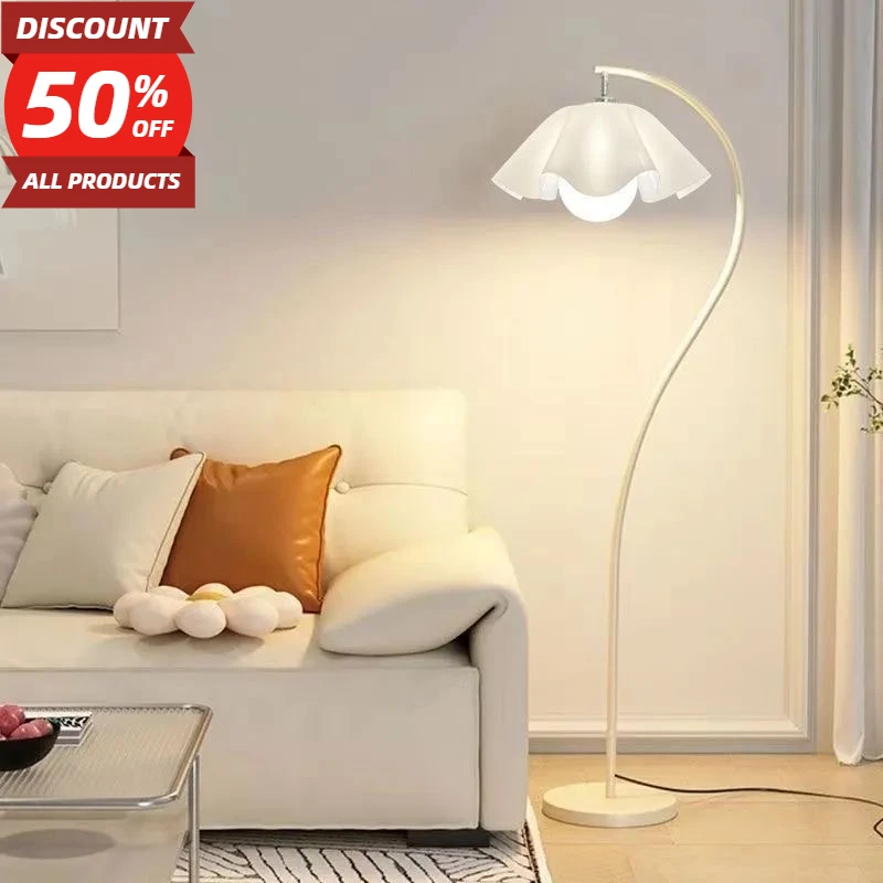 

S-shaped Petal Floor Lamp Nordic Minimalist Living Room Study Reading Lighting Bedroom Bedside Flower Vertical Lamp