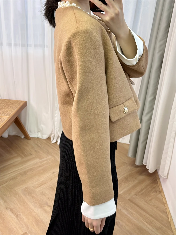 New 2024 High Quality Women Cropped Wool-blend Jacket O-Neck Elegant High Street Chic Stunning Fashion Design Trendy Stylish S